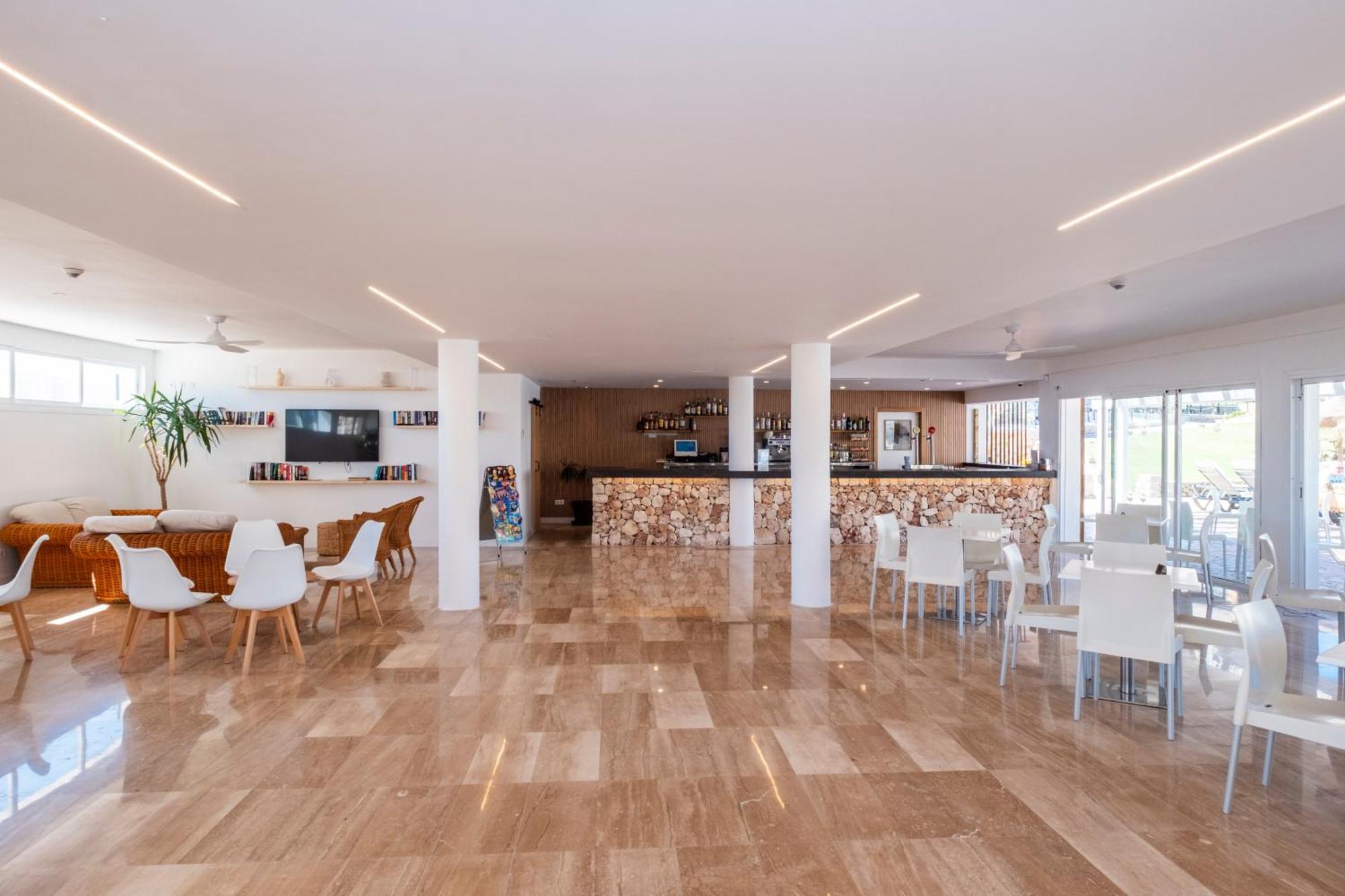 Comitas Isla Del Aire Aparthotel Punta Prima  Ngoại thất bức ảnh